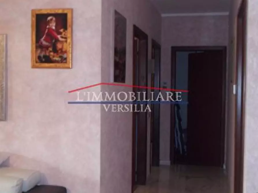 Immagine 9 di Appartamento in vendita  a Carrara