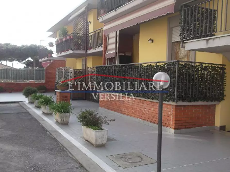 Immagine 10 di Appartamento in vendita  a Carrara