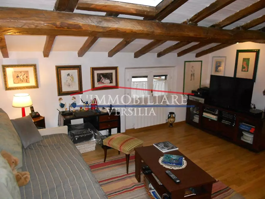 Immagine 8 di Appartamento in vendita  a Forte Dei Marmi