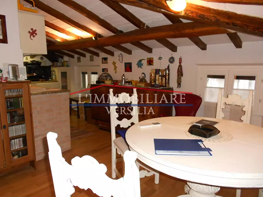 Immagine 14 di Appartamento in vendita  a Forte Dei Marmi