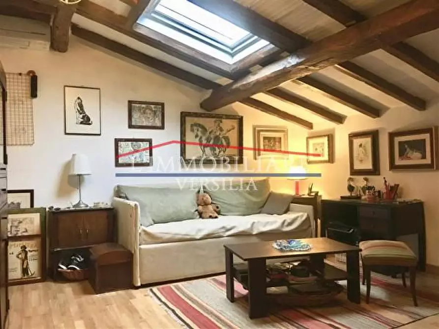 Immagine 5 di Appartamento in vendita  a Forte Dei Marmi