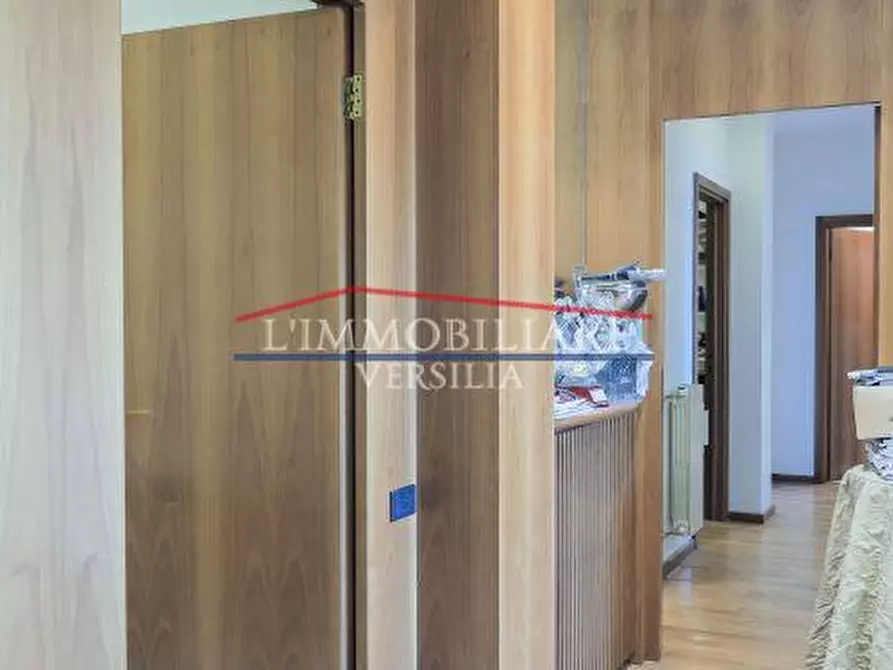 Immagine 14 di Appartamento in vendita  a Massa