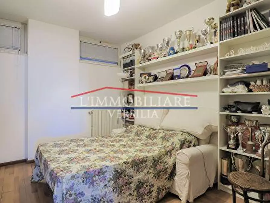 Immagine 24 di Appartamento in vendita  a Massa