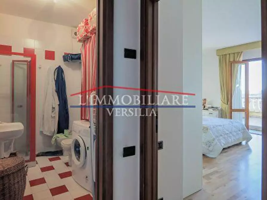 Immagine 21 di Appartamento in vendita  a Massa