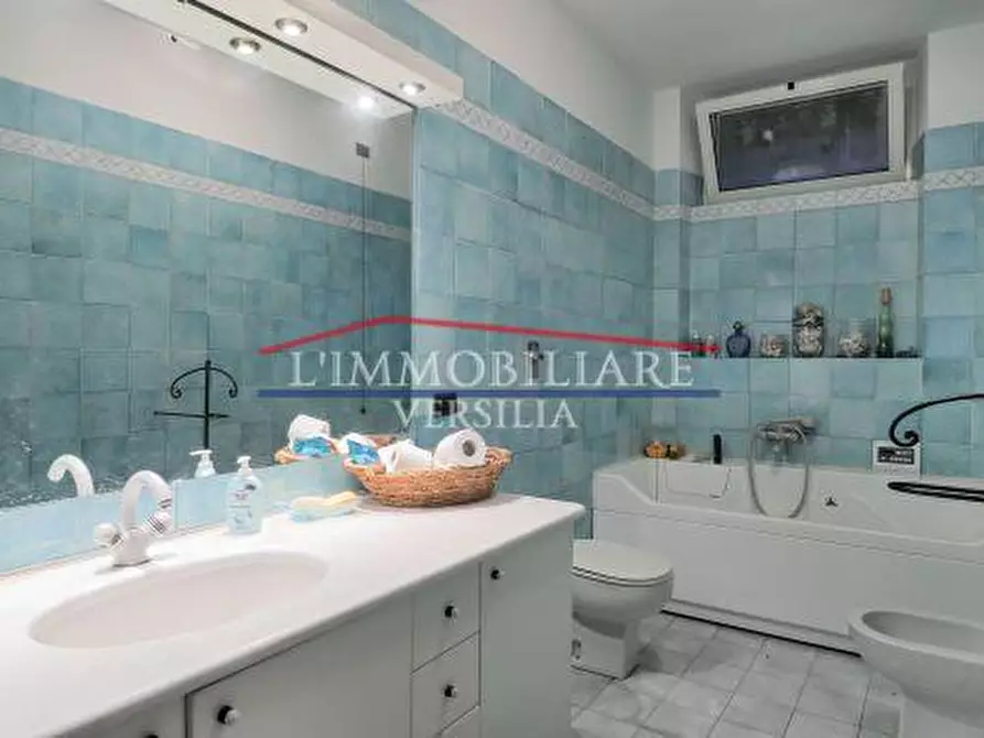 Immagine 25 di Appartamento in vendita  a Massa