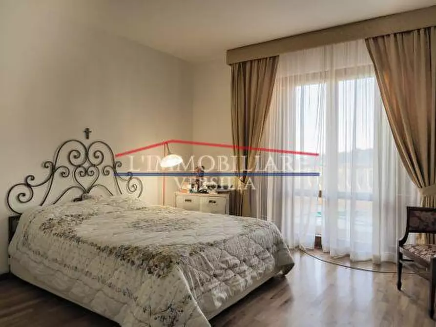 Immagine 6 di Appartamento in vendita  a Massa