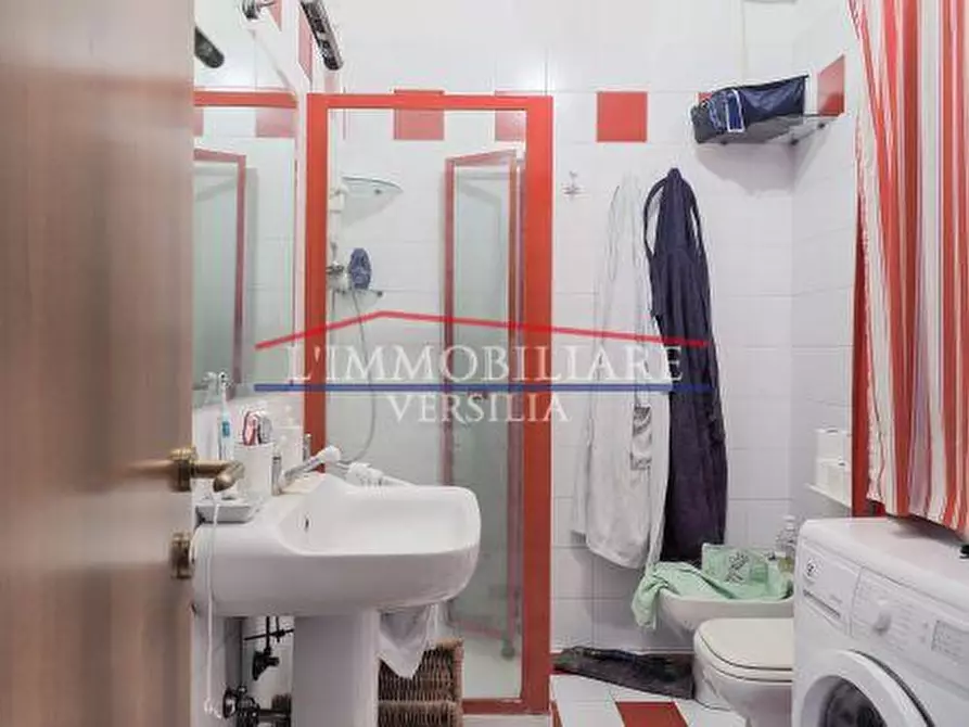 Immagine 19 di Appartamento in vendita  a Massa