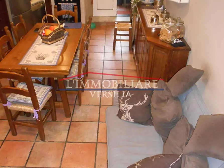 Immagine 3 di Casa semindipendente in vendita  a Carrara