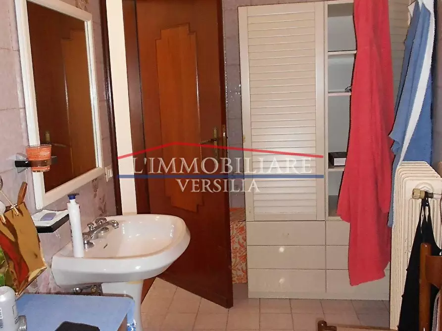 Immagine 26 di Casa bifamiliare in vendita  a Carrara