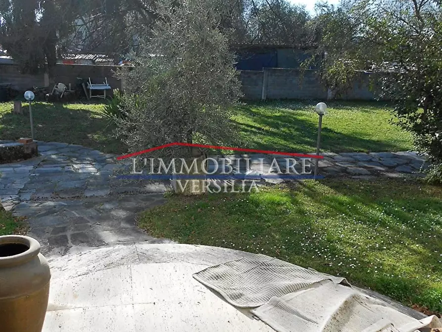 Immagine 19 di Casa bifamiliare in vendita  a Carrara