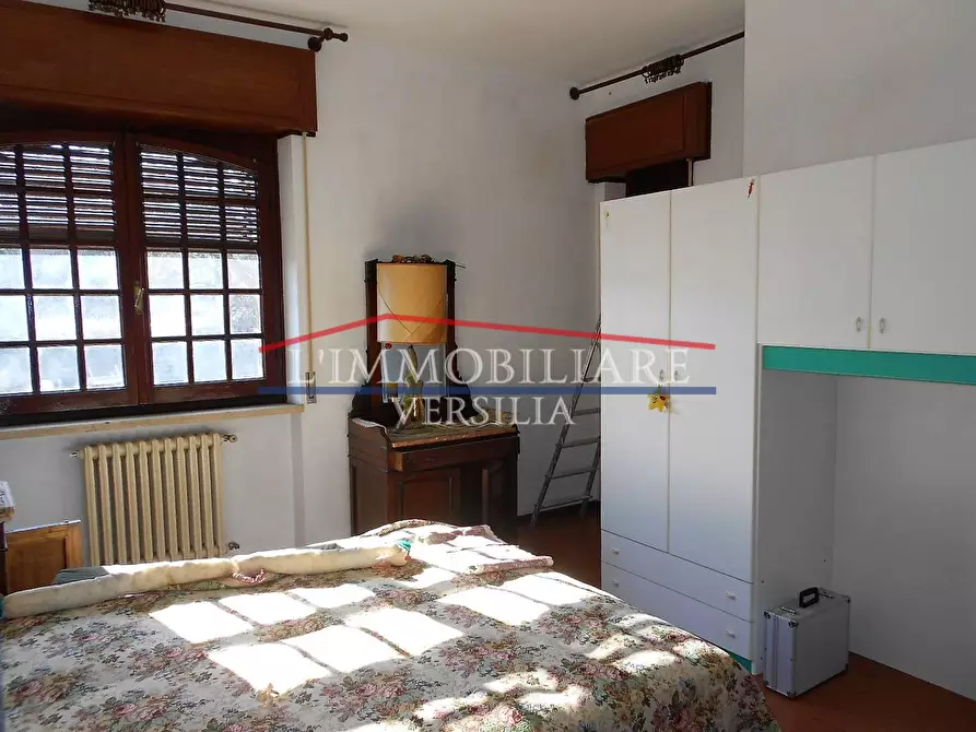 Immagine 35 di Casa bifamiliare in vendita  a Carrara
