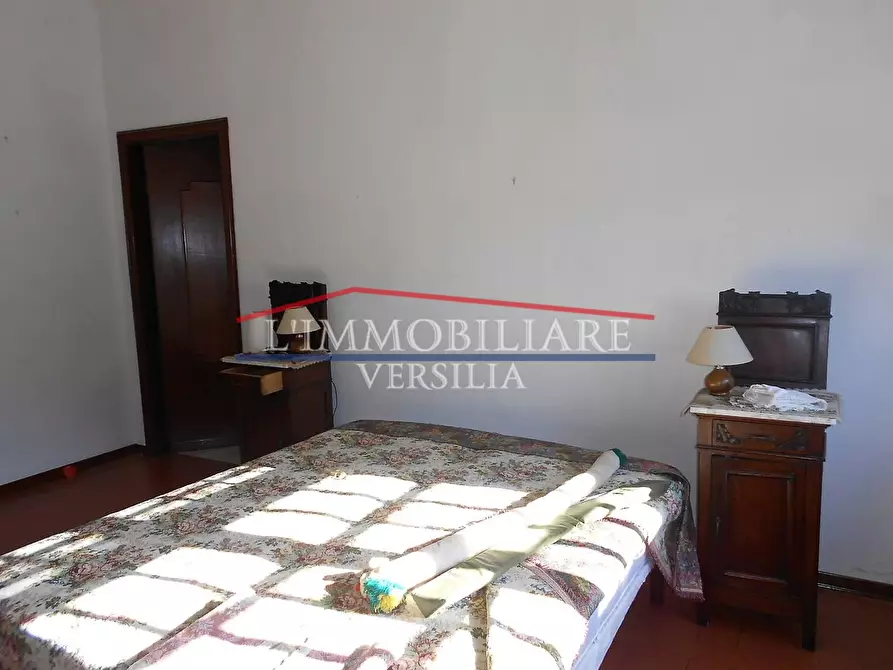 Immagine 37 di Casa bifamiliare in vendita  a Carrara