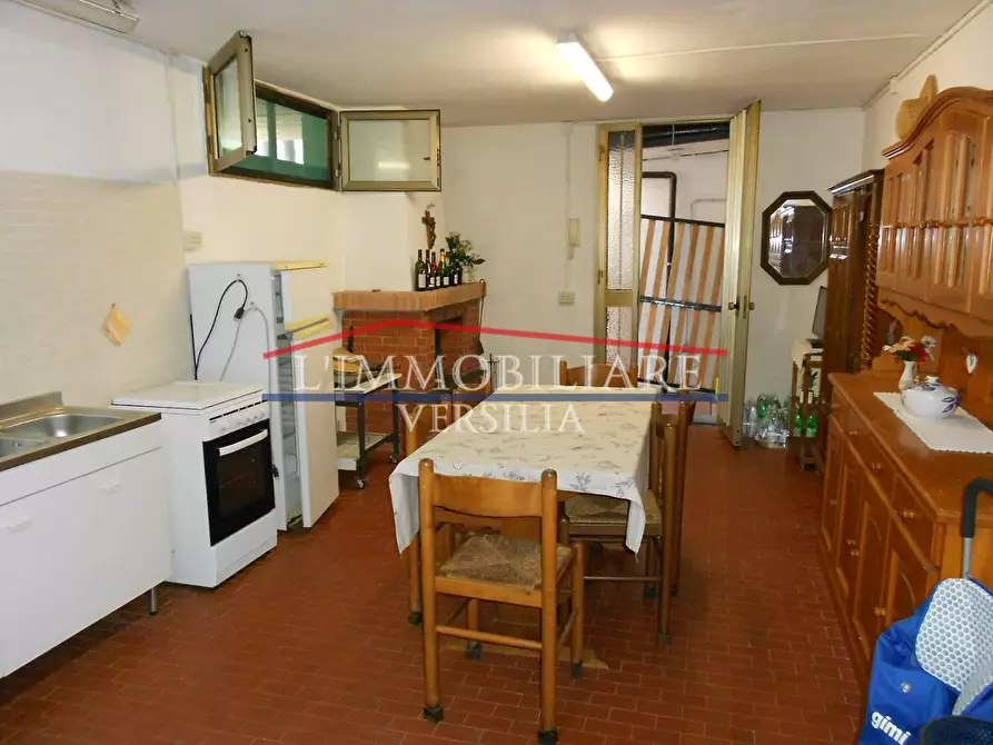 Immagine 28 di Casa semindipendente in vendita  a Massa