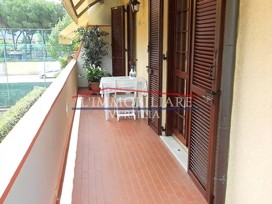 Immagine 21 di Casa semindipendente in vendita  a Massa