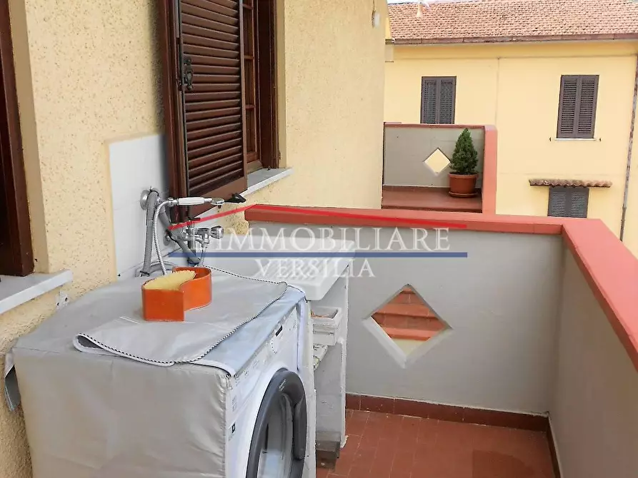 Immagine 19 di Casa semindipendente in vendita  a Massa