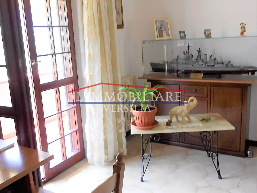 Immagine 17 di Casa semindipendente in vendita  a Massa