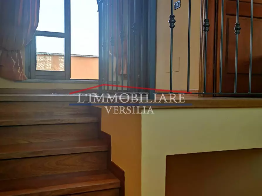 Immagine 17 di Casa bifamiliare in vendita  a Massa