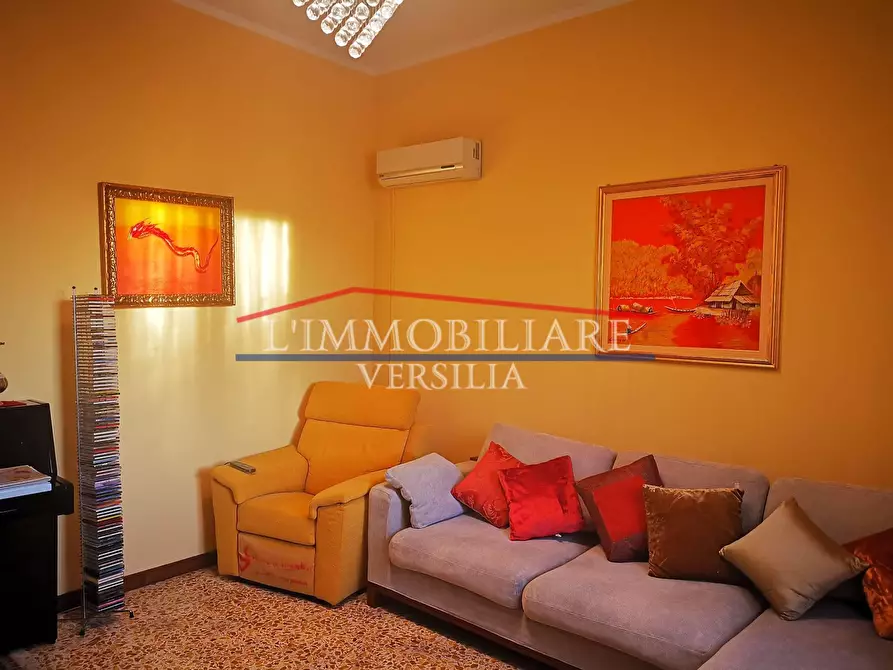 Immagine 25 di Casa bifamiliare in vendita  a Massa