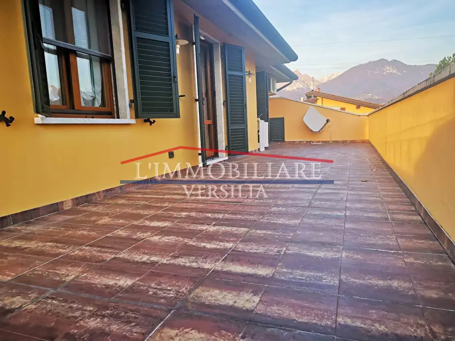 Immagine 13 di Casa bifamiliare in vendita  a Massa