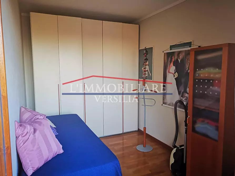 Immagine 11 di Casa bifamiliare in vendita  a Massa