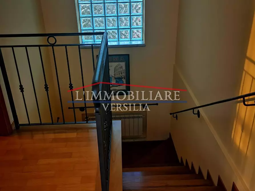 Immagine 3 di Casa bifamiliare in vendita  a Massa