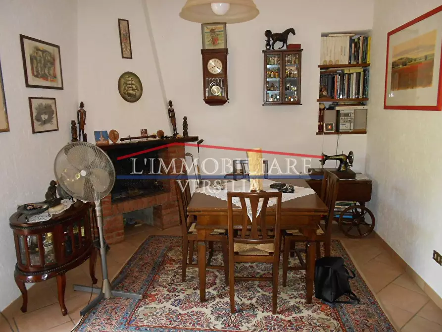 Immagine 3 di Villa in vendita  a Pietrasanta