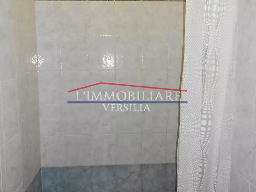 Immagine 17 di Appartamento in vendita  a Massa