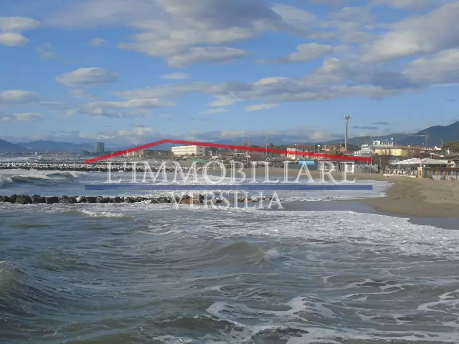 Immagine 27 di Appartamento in vendita  a Massa