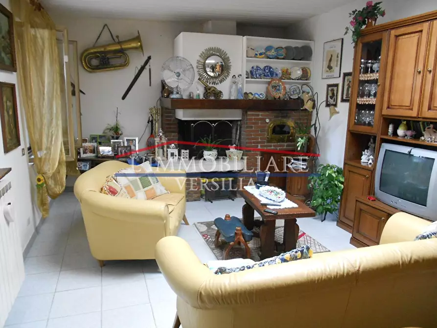 Immagine 10 di Casa indipendente in vendita  a Massa