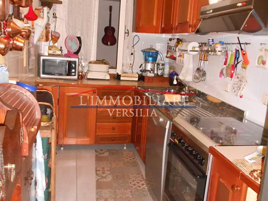 Immagine 15 di Casa indipendente in vendita  a Massa