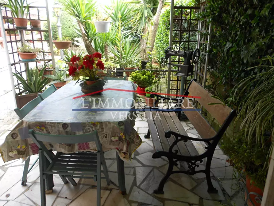 Immagine 7 di Casa indipendente in vendita  a Massa