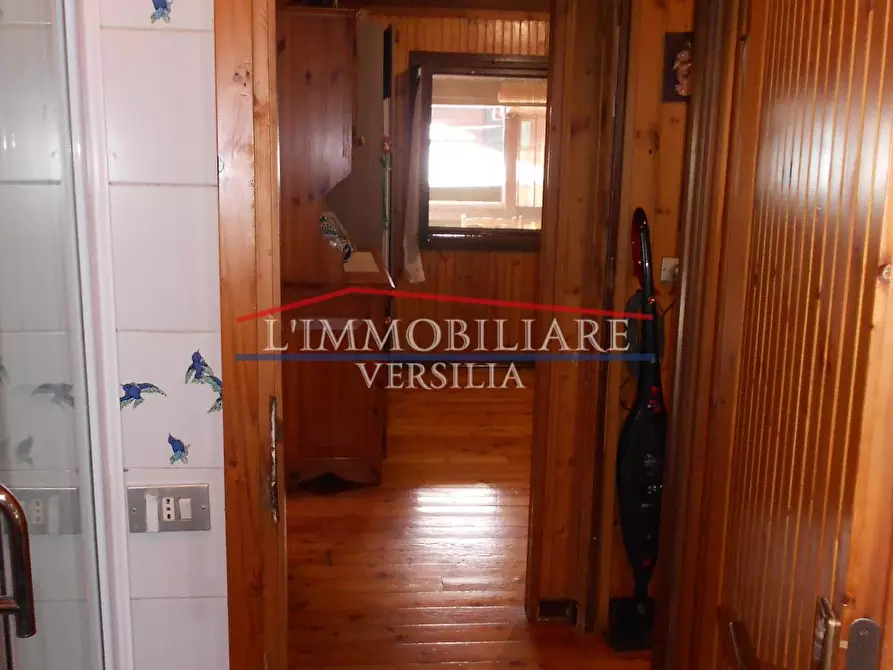 Immagine 37 di Casa indipendente in vendita  a Massa