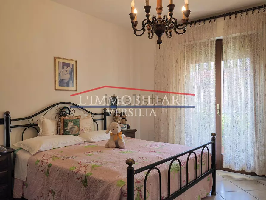 Immagine 12 di Casa indipendente in vendita  a Massa