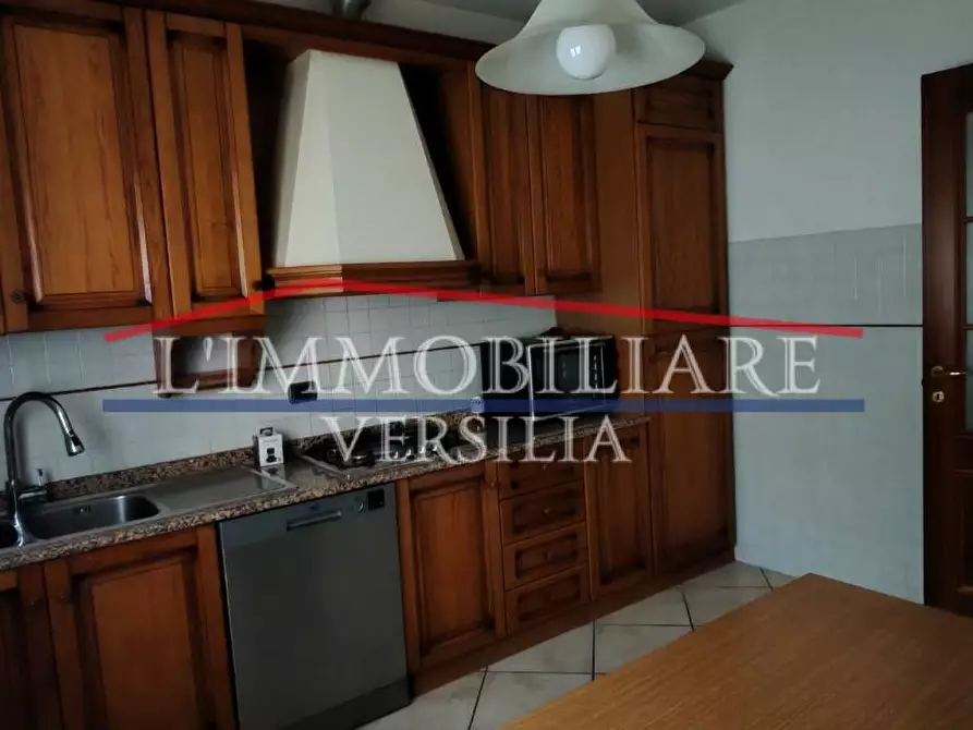 Immagine 17 di Casa indipendente in vendita  a Massa
