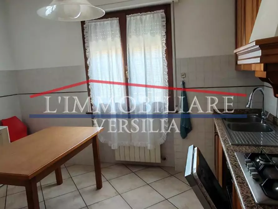 Immagine 14 di Casa indipendente in vendita  a Massa
