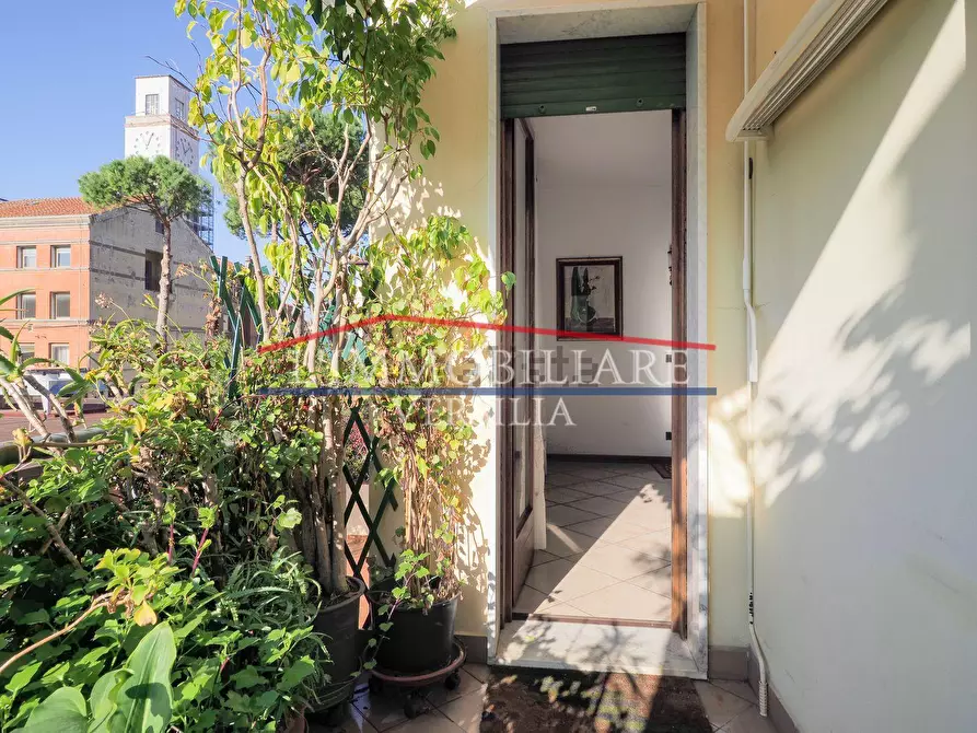 Immagine 6 di Casa indipendente in vendita  a Massa