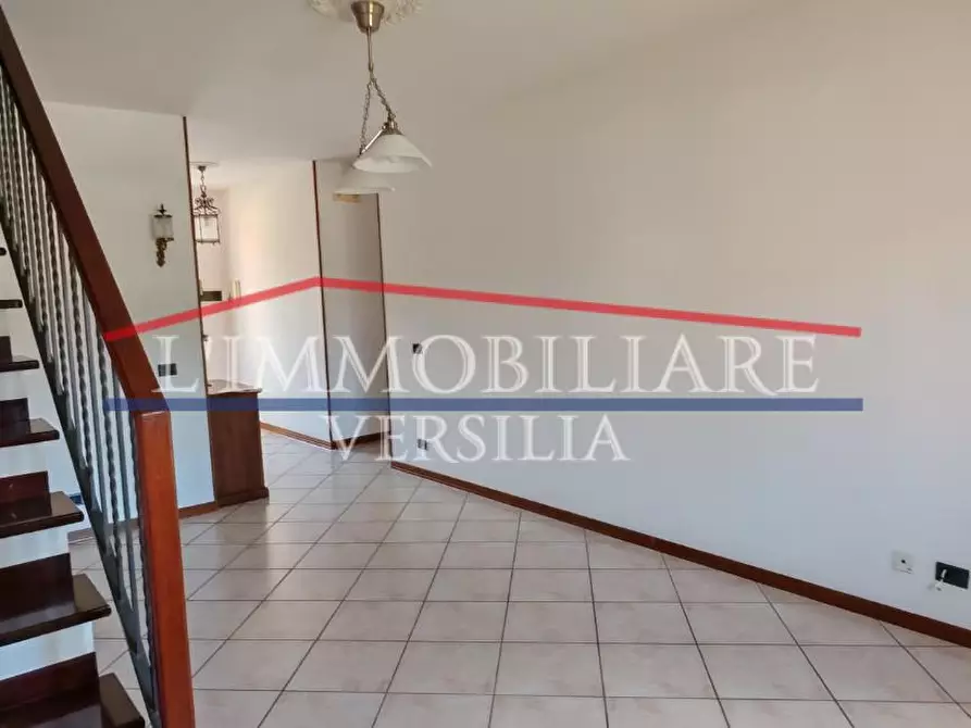 Immagine 6 di Casa indipendente in vendita  a Massa