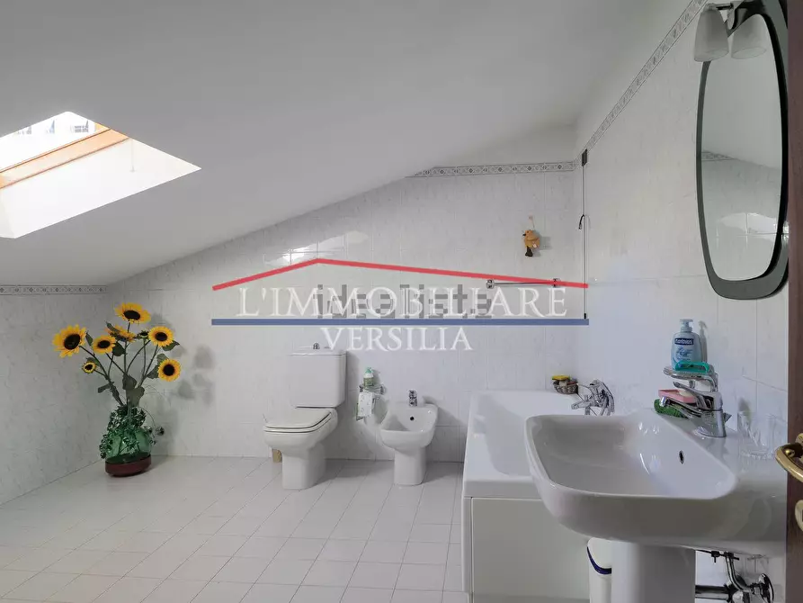 Immagine 20 di Casa indipendente in vendita  a Massa