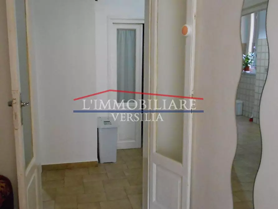 Immagine 4 di Appartamento in vendita  a Carrara