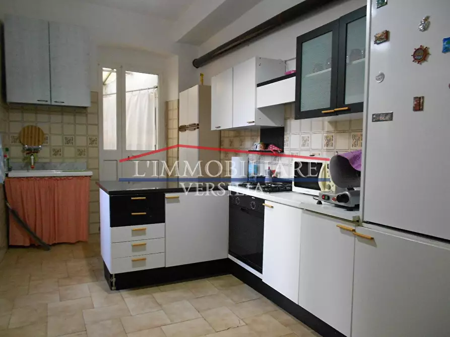 Immagine 18 di Appartamento in vendita  a Carrara