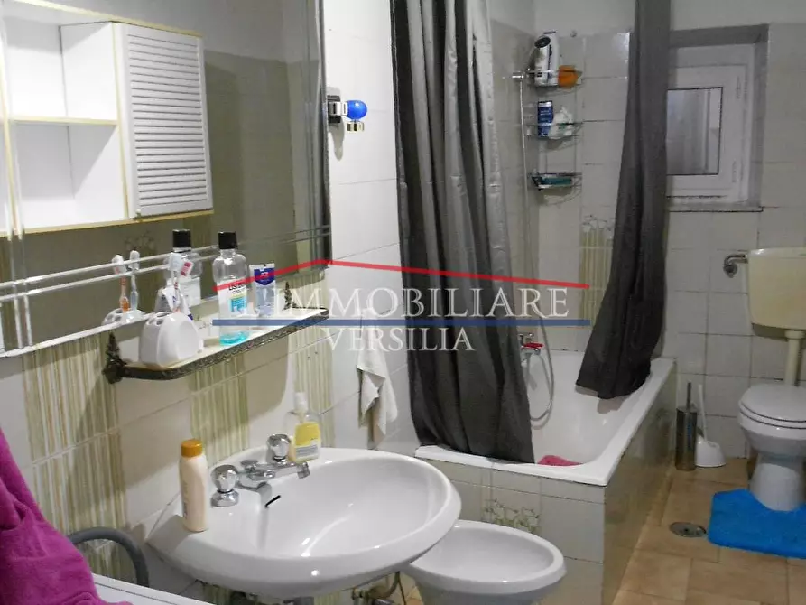 Immagine 7 di Appartamento in vendita  a Carrara