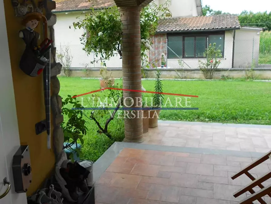 Immagine 55 di Villa in vendita  a Pietrasanta