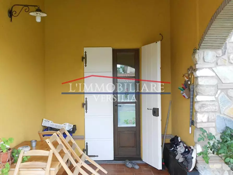 Immagine 17 di Villa in vendita  a Pietrasanta