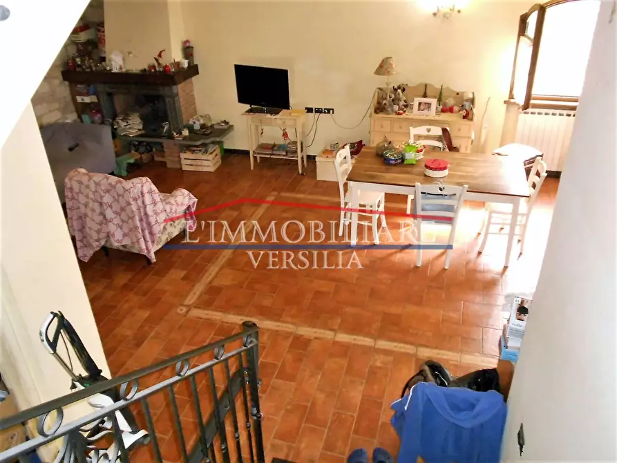 Immagine 52 di Villa in vendita  a Pietrasanta