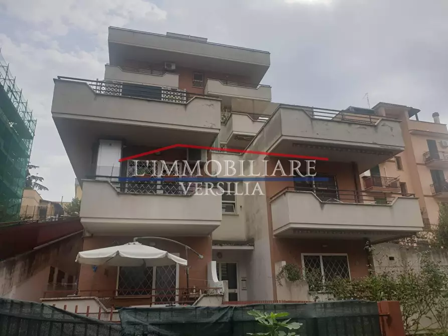 Immagine 1 di Casa indipendente in vendita  a Roma