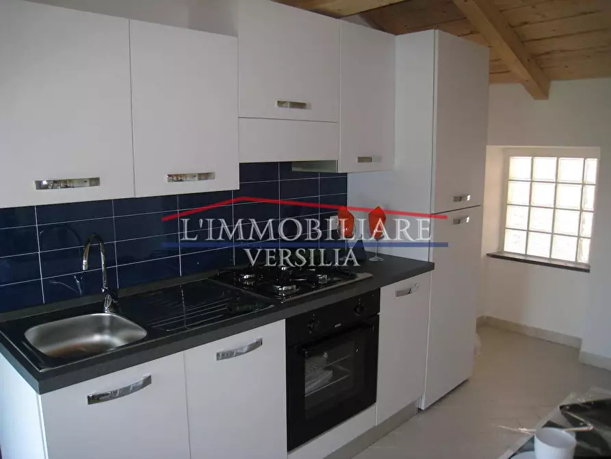 Immagine 36 di Casa semindipendente in vendita  a Massa