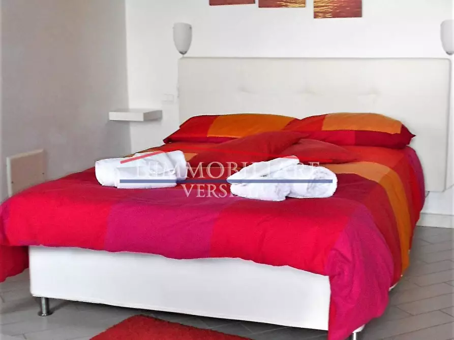 Immagine 60 di Casa semindipendente in vendita  a Massa