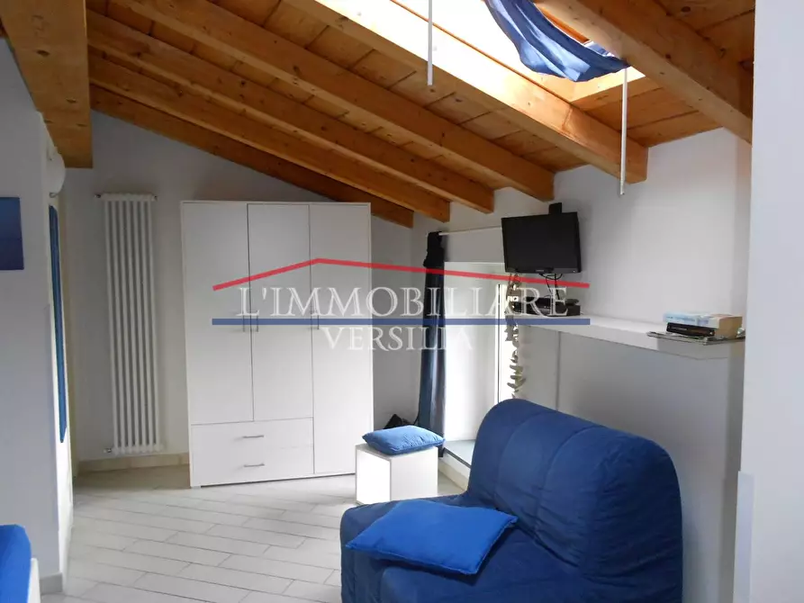 Immagine 30 di Casa semindipendente in vendita  a Massa