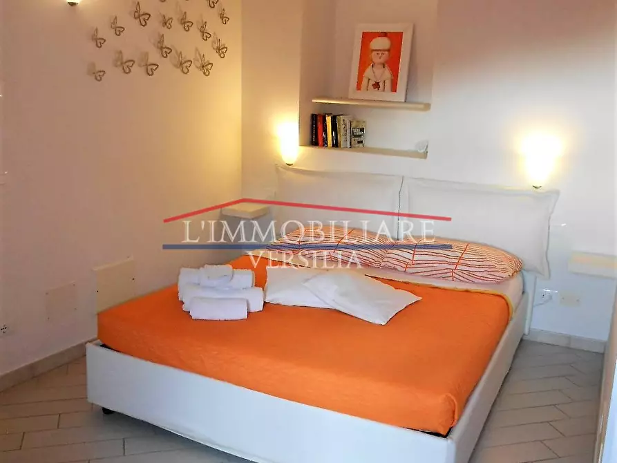 Immagine 27 di Casa semindipendente in vendita  a Massa