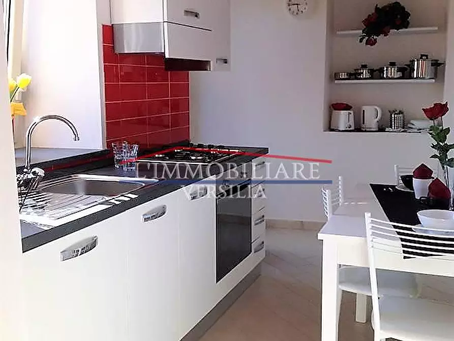 Immagine 49 di Casa semindipendente in vendita  a Massa